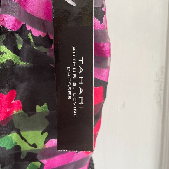 Women's Tahari Shawn Illusion Floral Embroidered Fit & Flare Dress | Size 4 - Picture 7 of 7